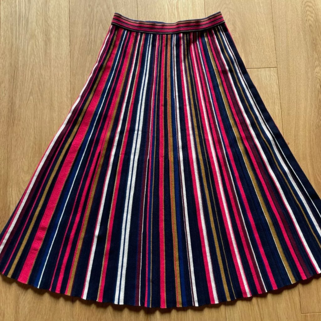 Fun Wool Knit Skirt Of Many Colors! St. John, Nwot, Xs